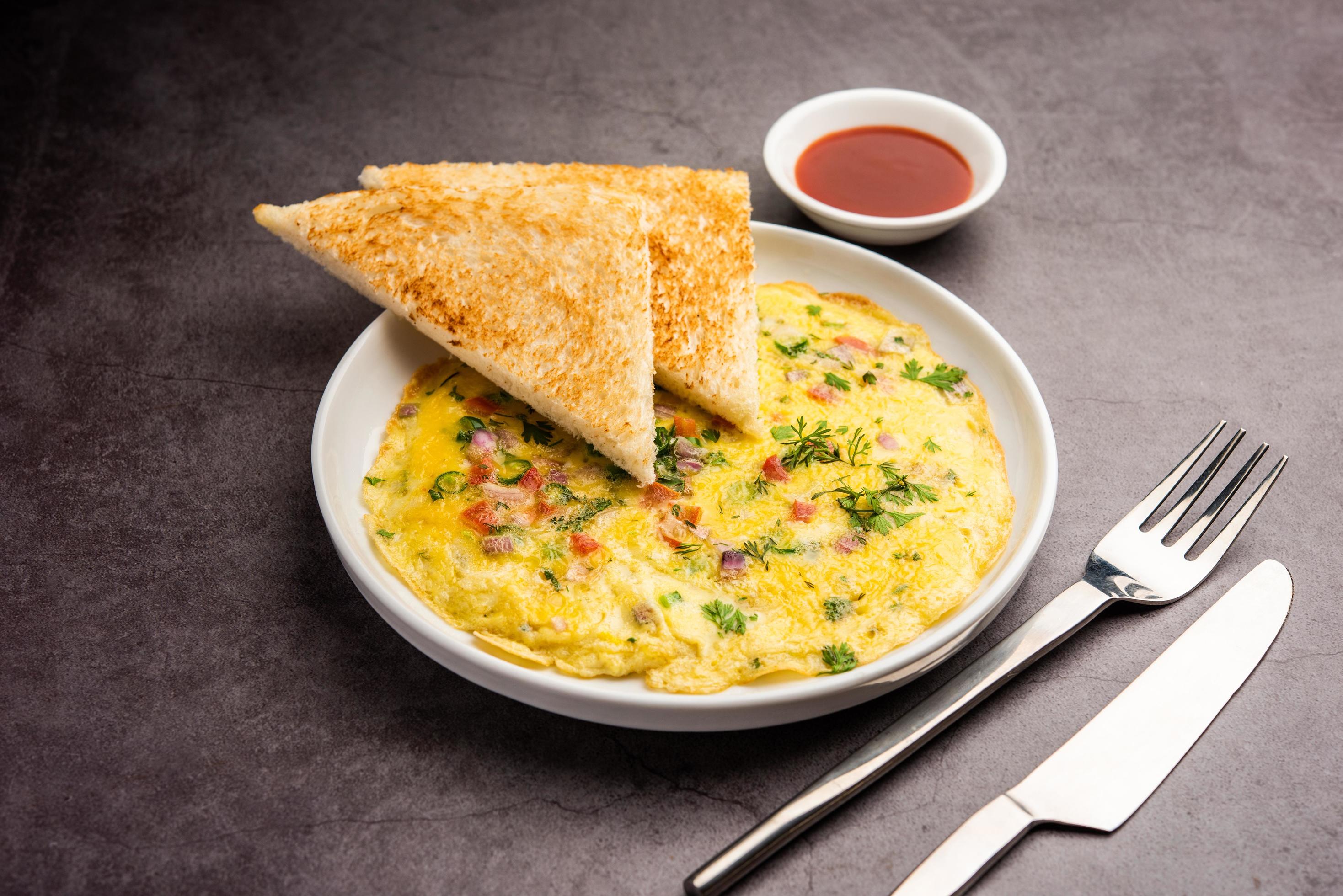 Masala Omelette with Bread Slices